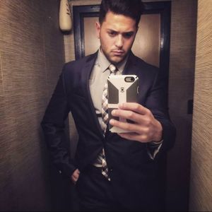 Meet your Posher, Robby